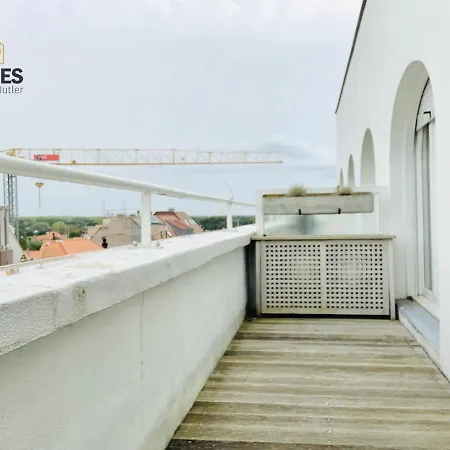 A Secret Penthouse In Downtown Met Zeezicht דירה *