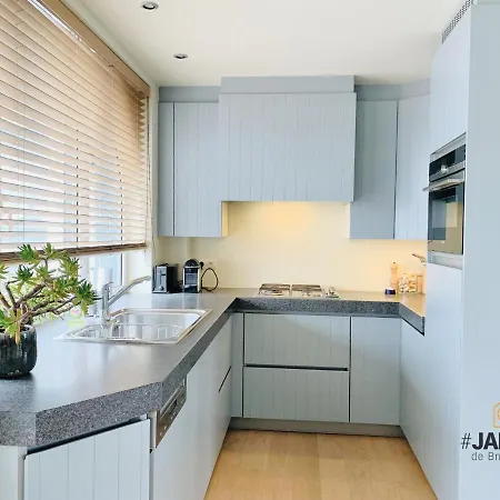 דירה A Secret Penthouse In Downtown Met Zeezicht קנוקה-הייסט